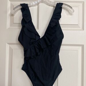 New Women’s Ruffle one piece bathing suite